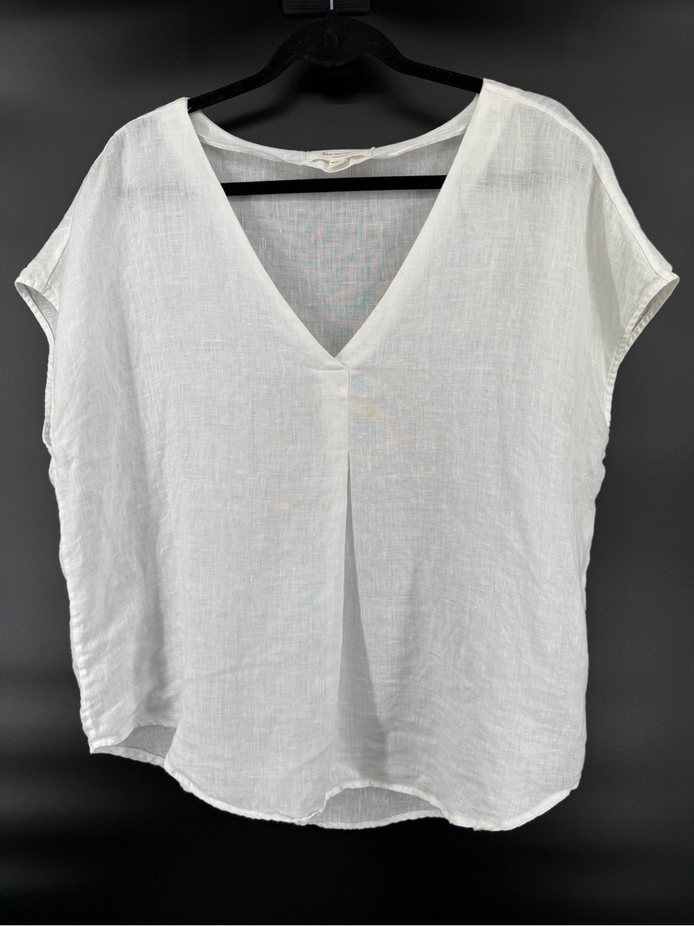 Two by Vince Camuto White V-Neck Linen Tunic Top